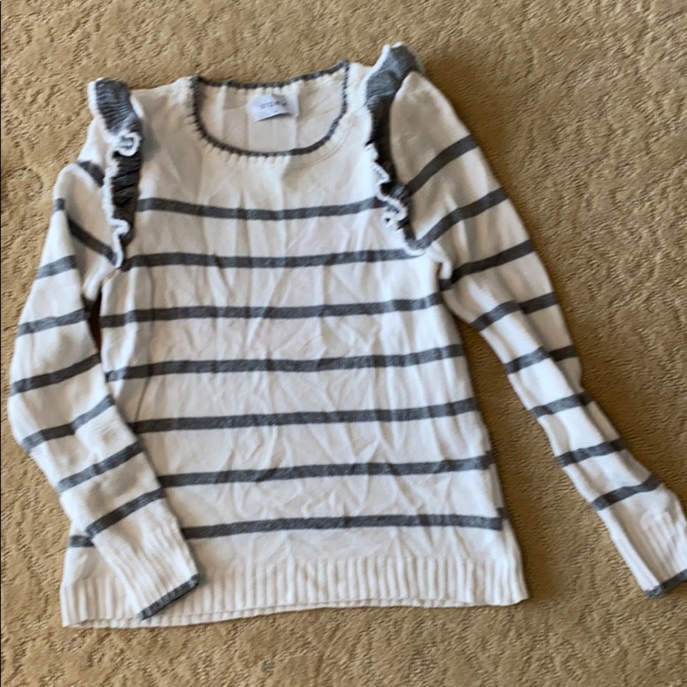 Vici Sweater